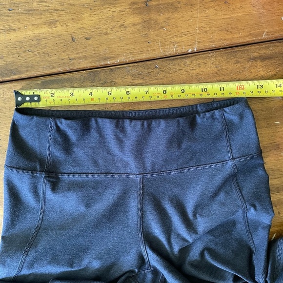 Outdoor Voices Leggings Striped Black Grey Cropped Athletic Pants Small S - Picture 7 of 7